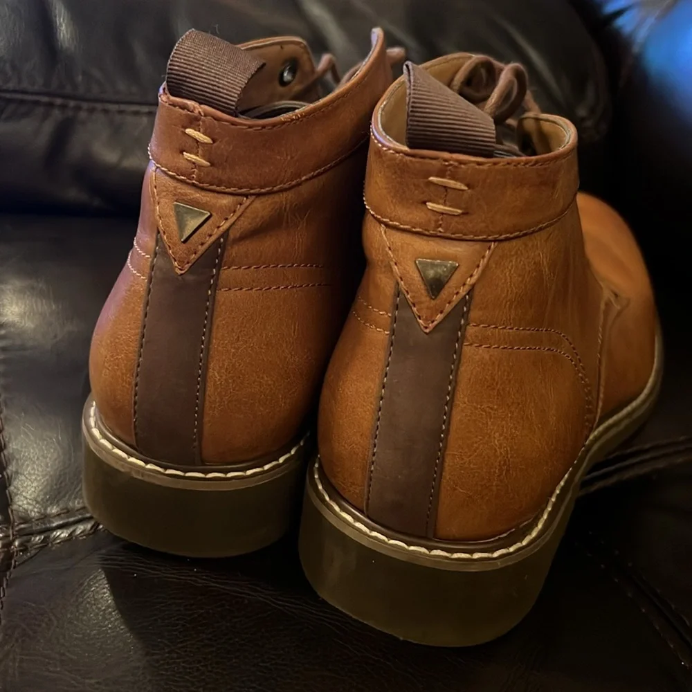 GUESS men’s leath ankle shoes - Picture 3 of 8